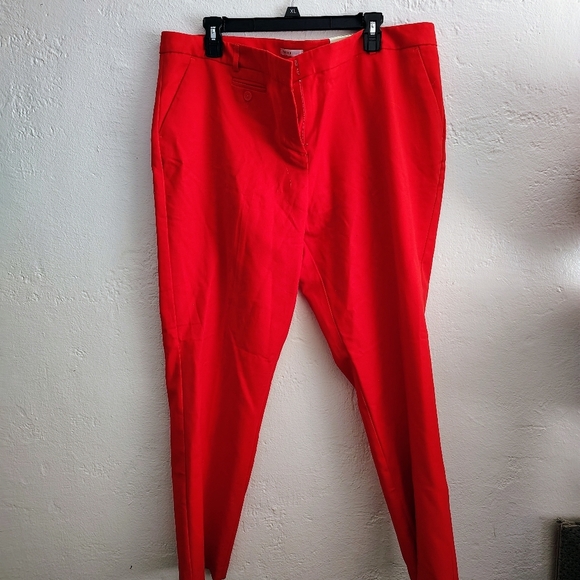 Red ♥️ Pants - Picture 5 of 8